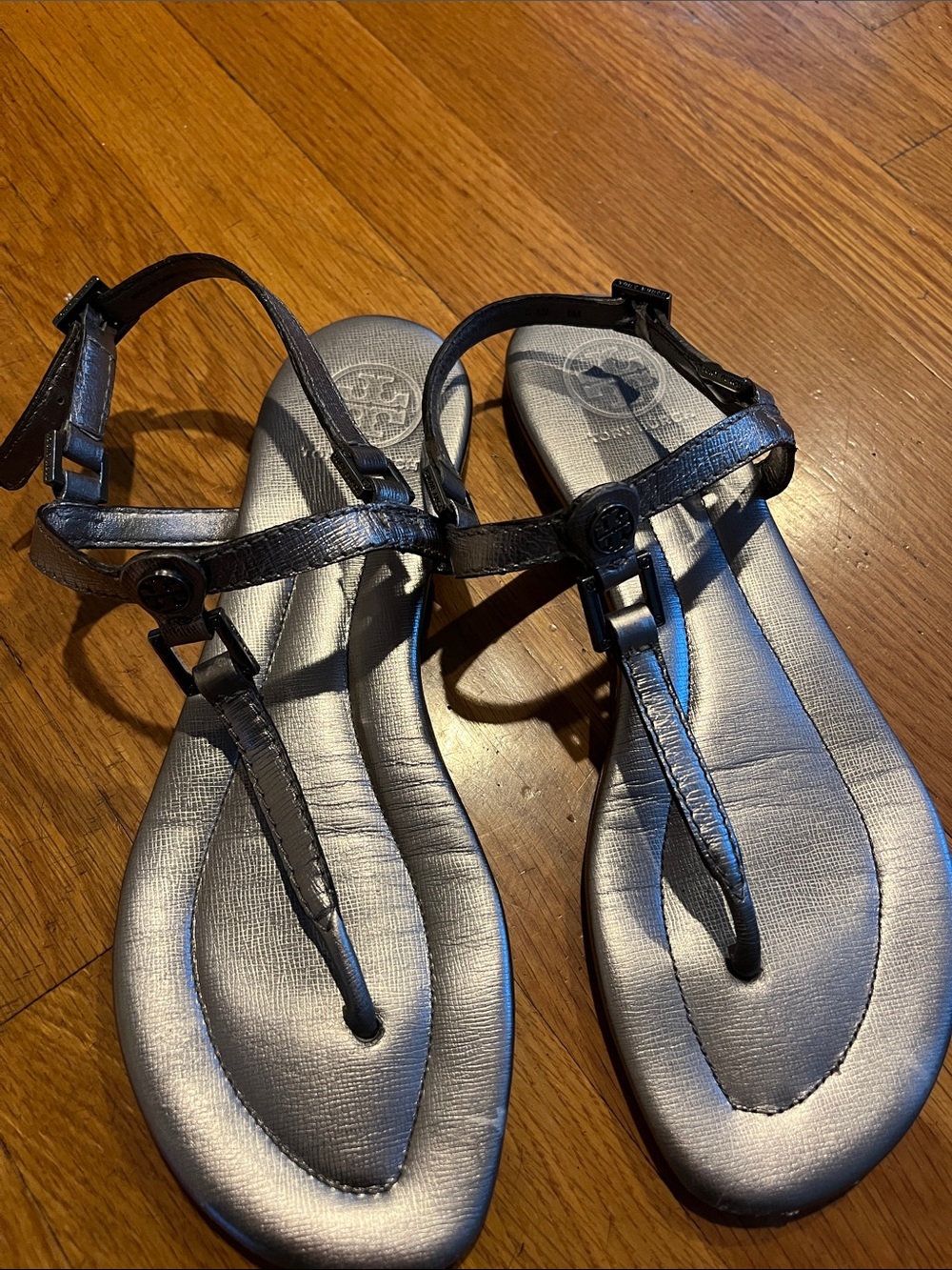 TORY BURCH Gun metal thong sandal Size 8